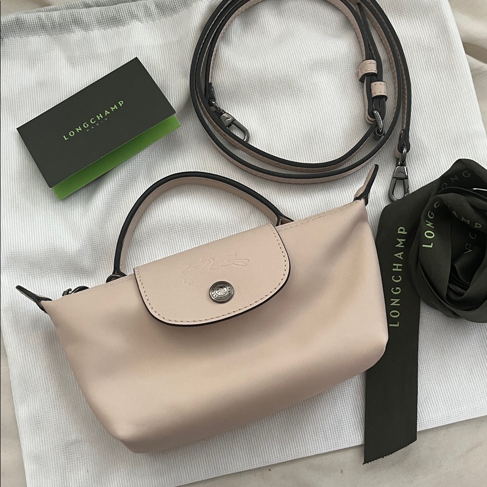 Longchamp extra small le pliage xtra leather clutch